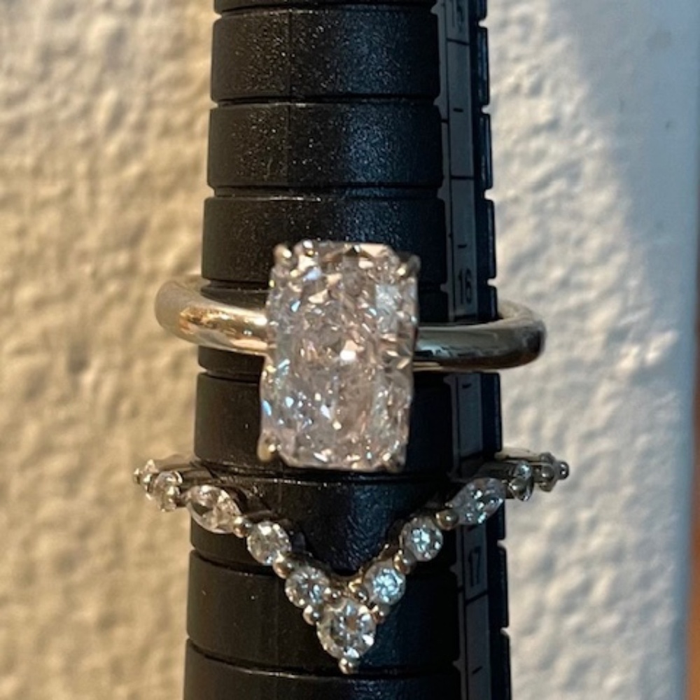 Giorno Diamonds, Moissanite